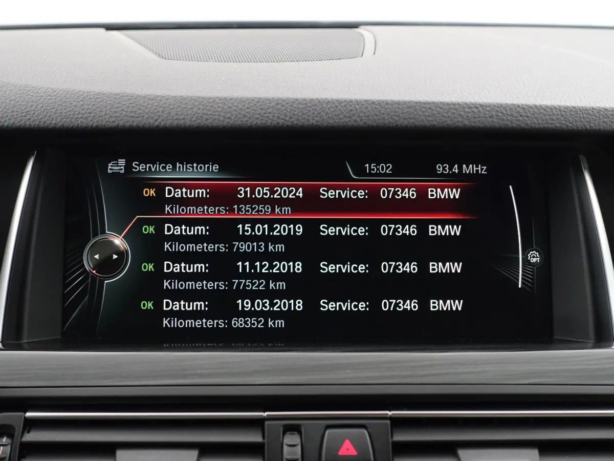 520i Luxury Edition Aut- Memory Seats, Xenon Led, Sfeerverlichting, Stoelverwarming, Dealeronderhouden