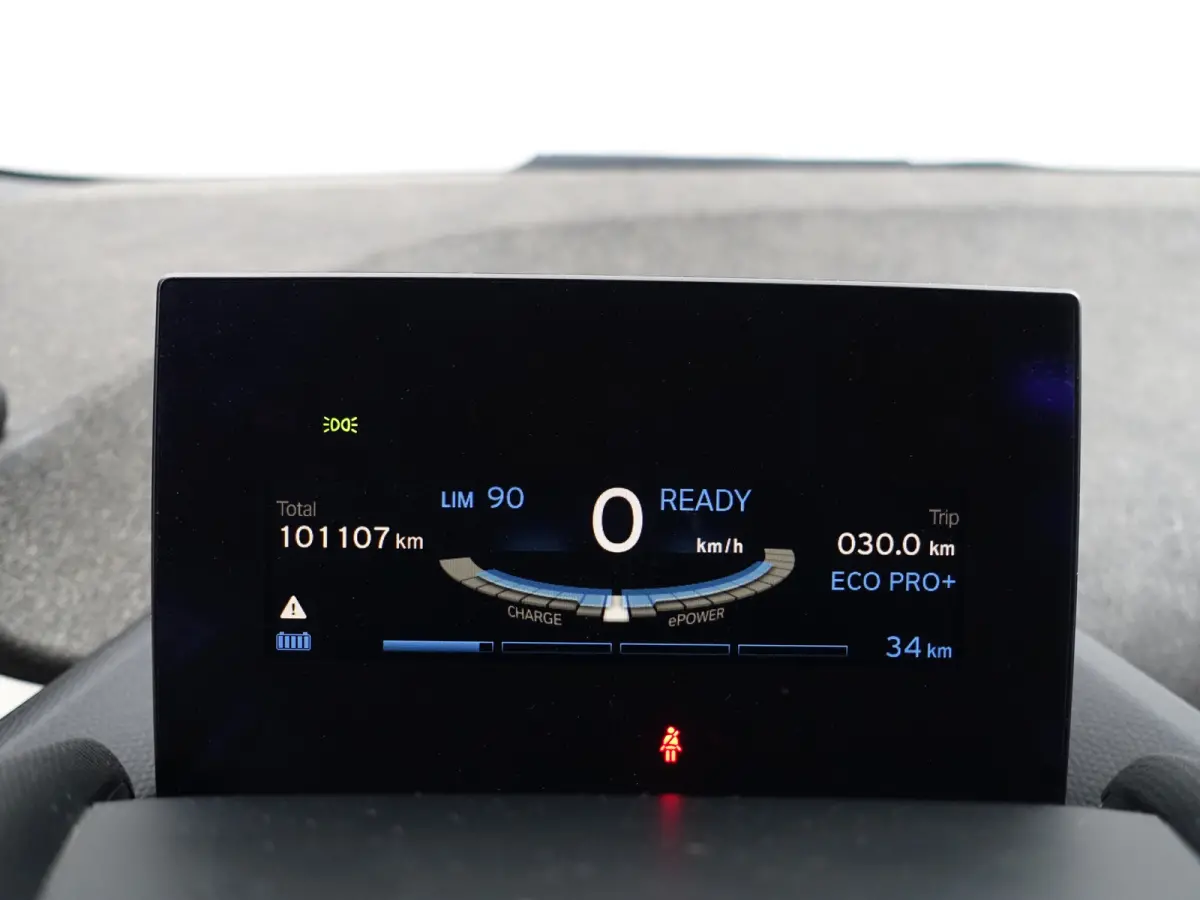 High Voltage Edition 94Ah 33 kWh- Xenon Led, Park Assist, Stoelverwarming, Navigatie, Cruise, Privacy Glass