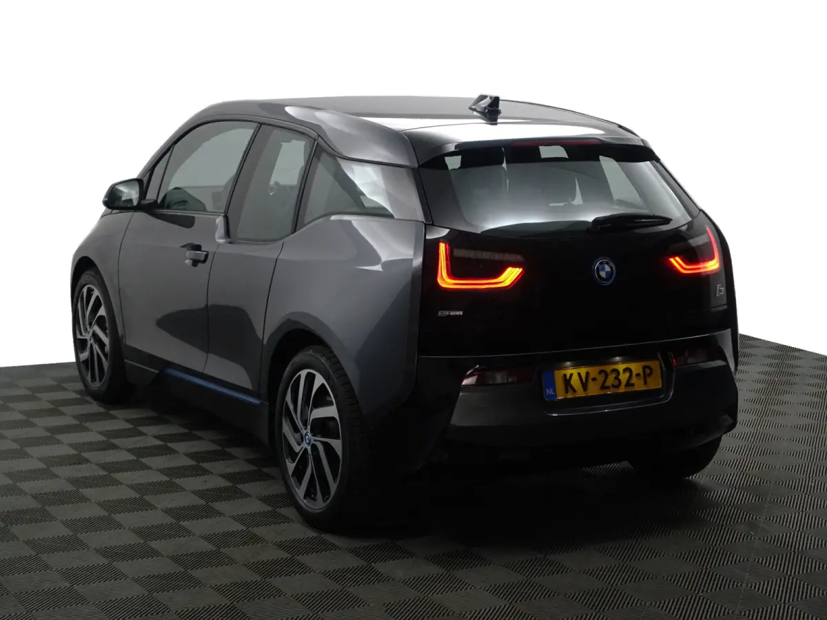 High Voltage Edition 94Ah 33 kWh- Xenon Led, Park Assist, Stoelverwarming, Navigatie, Cruise, Privacy Glass