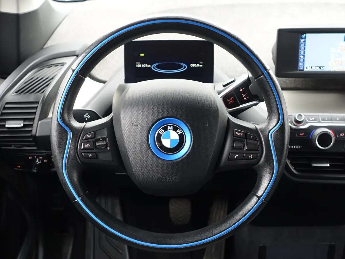 High Voltage Edition 94Ah 33 kWh- Xenon Led, Park Assist, Stoelverwarming, Navigatie, Cruise, Privacy Glass
