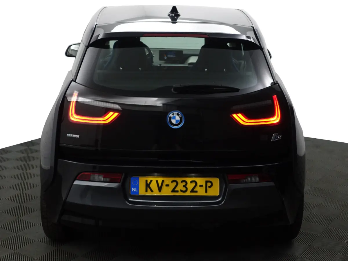 High Voltage Edition 94Ah 33 kWh- Xenon Led, Park Assist, Stoelverwarming, Navigatie, Cruise, Privacy Glass