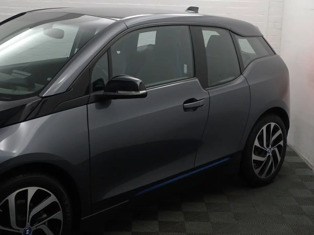High Voltage Edition 94Ah 33 kWh- Xenon Led, Park Assist, Stoelverwarming, Navigatie, Cruise, Privacy Glass