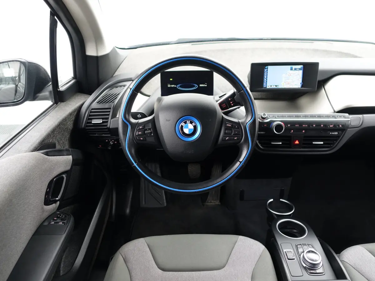 High Voltage Edition 94Ah 33 kWh- Xenon Led, Park Assist, Stoelverwarming, Navigatie, Cruise, Privacy Glass