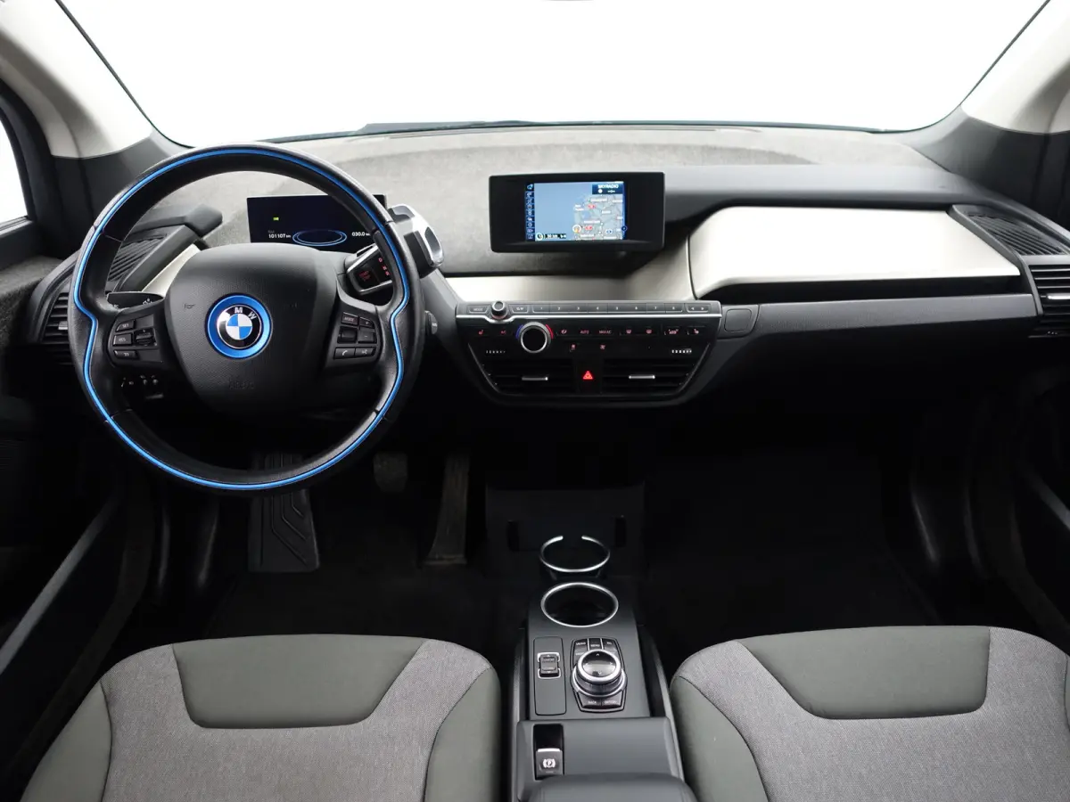 High Voltage Edition 94Ah 33 kWh- Xenon Led, Park Assist, Stoelverwarming, Navigatie, Cruise, Privacy Glass
