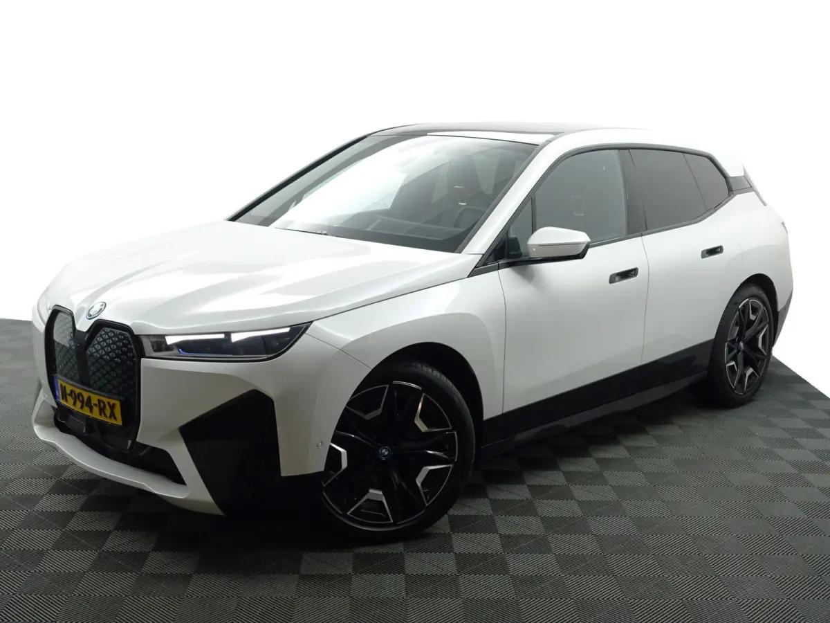 xDrive40 M Gold Edition 77 kWh- SOH 99%, Harman Kardon, Stoelmassage, Stuur/Stoelverwarming, Head Up, 360 Camera, Ada Cruise