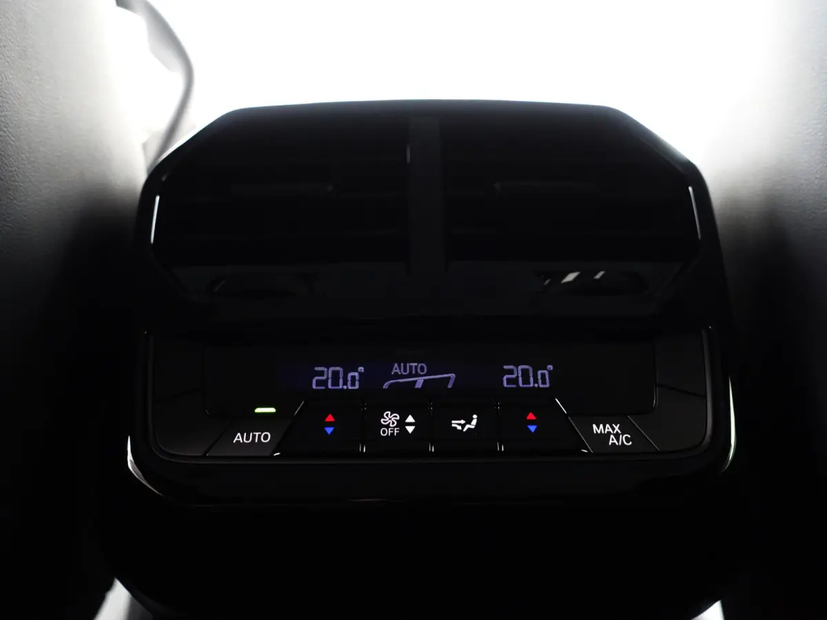 xDrive40 M Gold Edition 77 kWh- SOH 99%, Harman Kardon, Stoelmassage, Stuur/Stoelverwarming, Head Up, 360 Camera, Ada Cruise