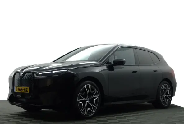 xDrive40 M Sport Plus 77 kWh- Stoelmassage, Harman Kardon, 360 Camera, Head Up, Memory Seats, Sfeerverlichting