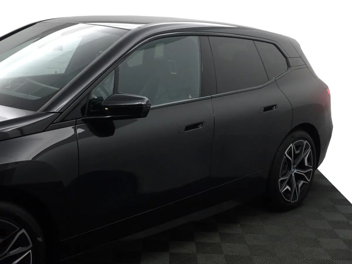 xDrive40 M Sport Plus 77 kWh- Stoelmassage, Harman Kardon, 360 Camera, Head Up, Memory Seats, Sfeerverlichting