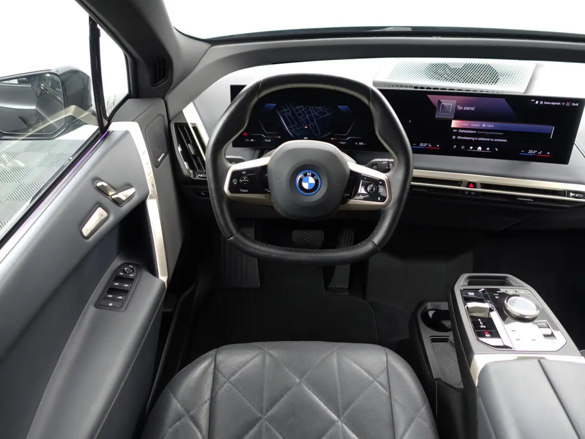 xDrive40 M Sport Plus 77 kWh- Stoelmassage, Harman Kardon, 360 Camera, Head Up, Memory Seats, Sfeerverlichting