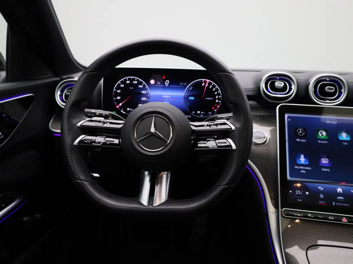 300 e AMG Line | Automaat | Apple Carplay / Android Auto | Panoramadak | Sfeerverlichting | Achteruitrijcamera | Stoelverwarming |