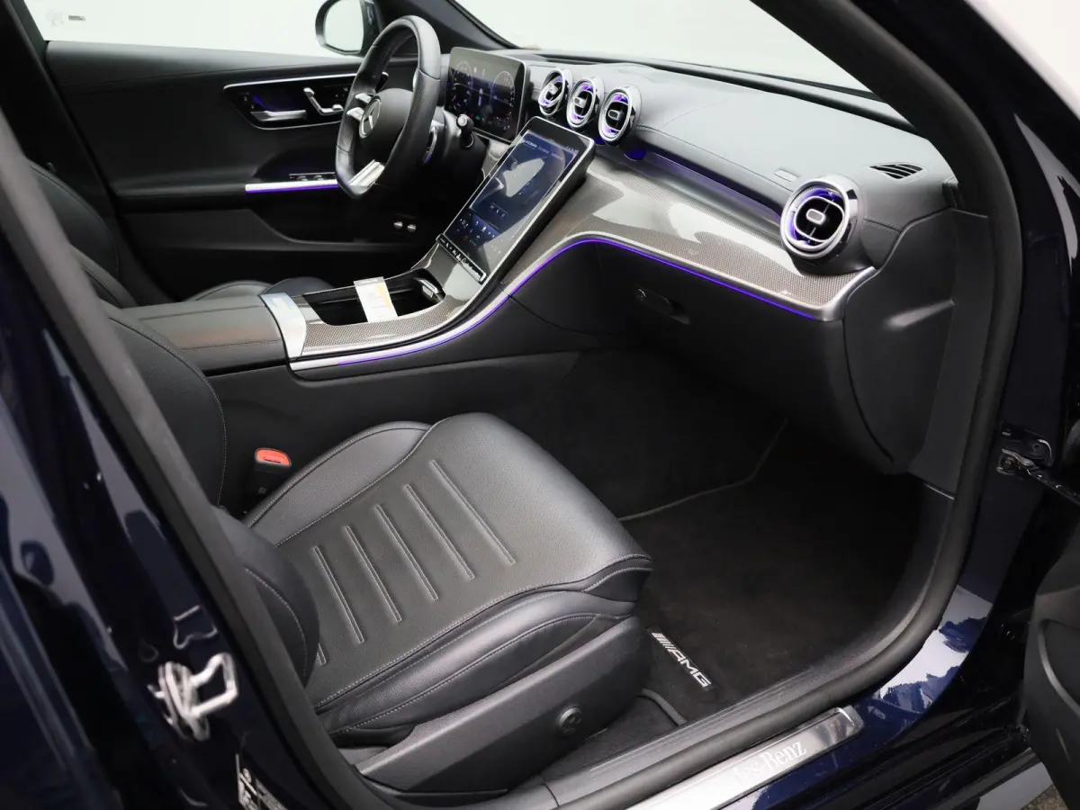 300 e AMG Line | Automaat | Apple Carplay / Android Auto | Panoramadak | Sfeerverlichting | Achteruitrijcamera | Stoelverwarming |