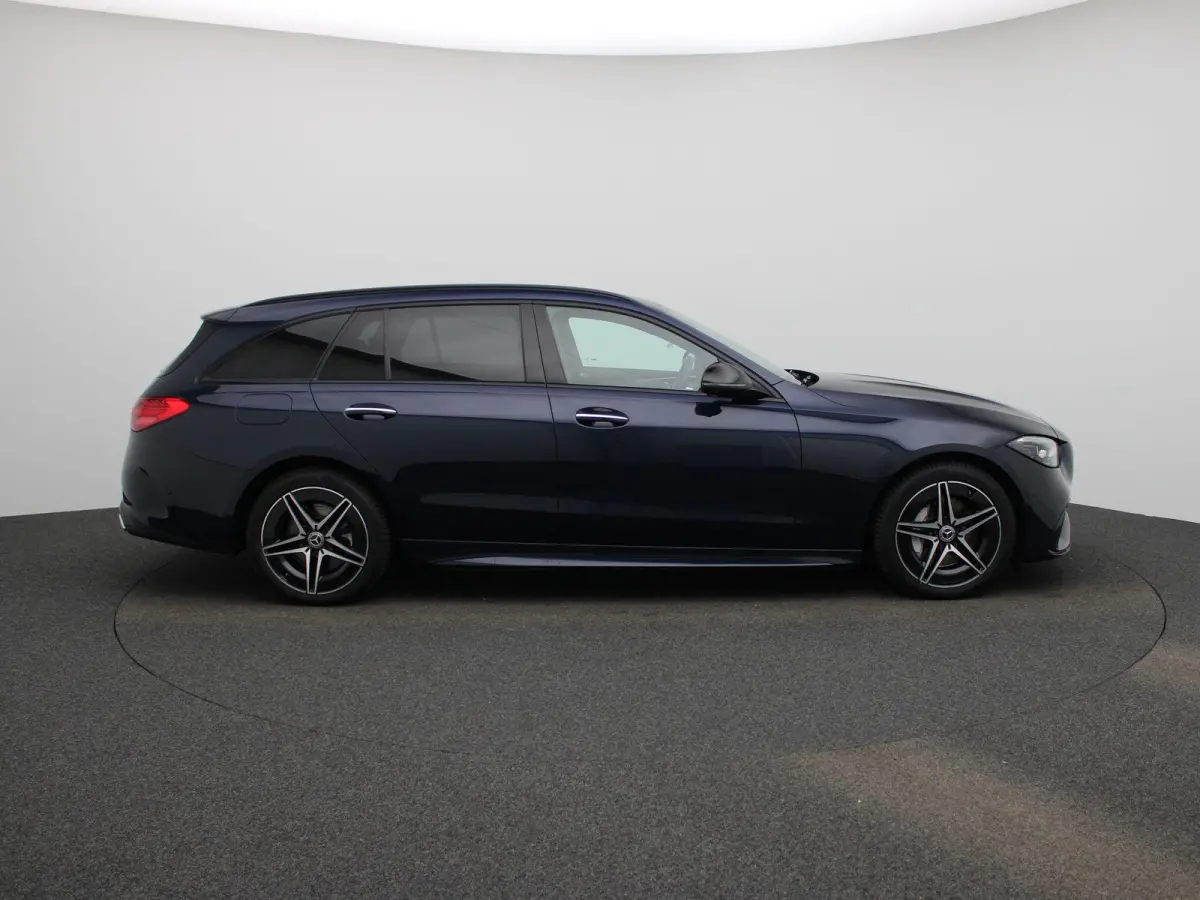 300 e AMG Line | Automaat | Apple Carplay / Android Auto | Panoramadak | Sfeerverlichting | Achteruitrijcamera | Stoelverwarming |