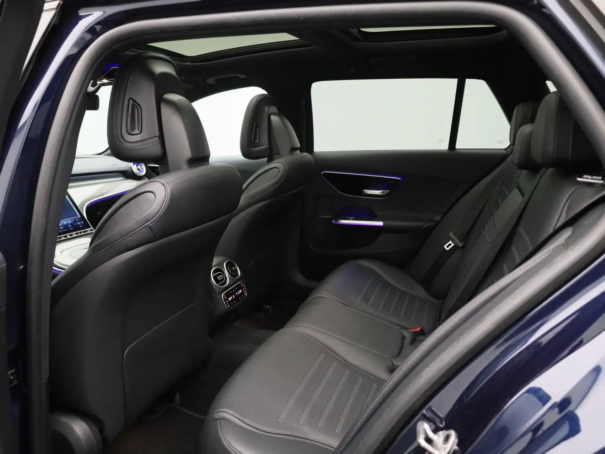 300 e AMG Line | Automaat | Apple Carplay / Android Auto | Panoramadak | Sfeerverlichting | Achteruitrijcamera | Stoelverwarming |