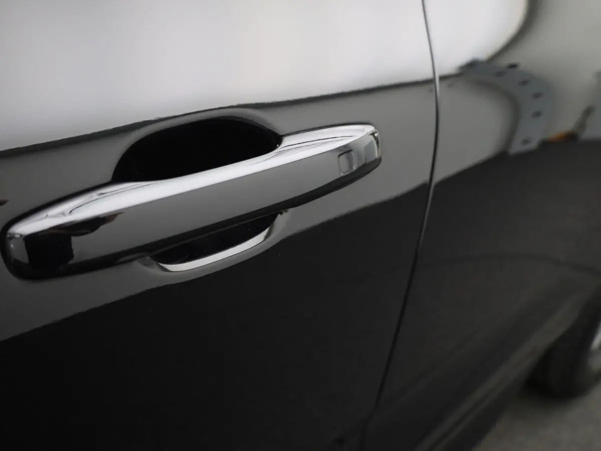 T6 PHEV AWD Plus Black Edition Aut. | PANO-SCHUIFDAK | STOEL-STUURWIELVERWARMING | HARMAN/KARDON | 360 CAMERA | LEER | STOELMEMORY