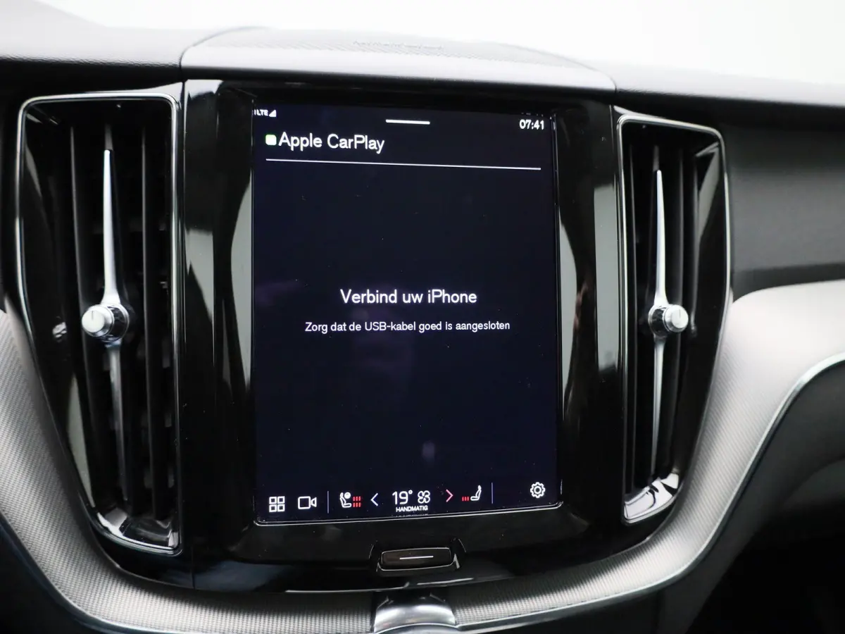 T6 PHEV AWD Plus Black Edition Aut. | PANO-SCHUIFDAK | STOEL-STUURWIELVERWARMING | HARMAN/KARDON | 360 CAMERA | LEER | STOELMEMORY