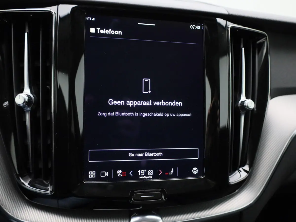 T6 PHEV AWD Plus Black Edition Aut. | PANO-SCHUIFDAK | STOEL-STUURWIELVERWARMING | HARMAN/KARDON | 360 CAMERA | LEER | STOELMEMORY