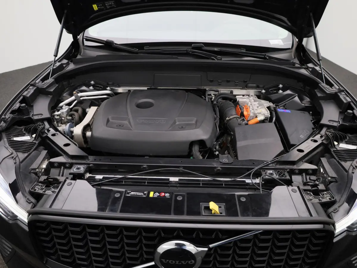 T6 PHEV AWD Plus Black Edition Aut. | PANO-SCHUIFDAK | STOEL-STUURWIELVERWARMING | HARMAN/KARDON | 360 CAMERA | LEER | STOELMEMORY
