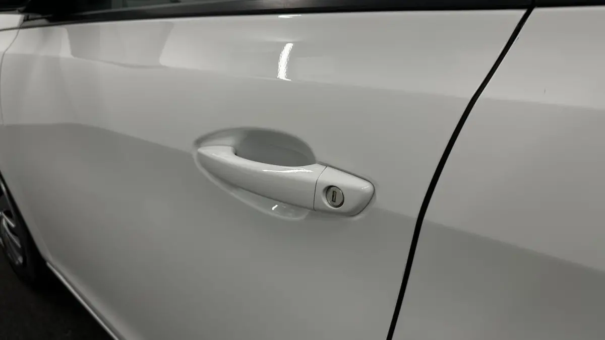 1.2 PureTech Blue Lease CARPLAY NAVI CRUISE ECC.