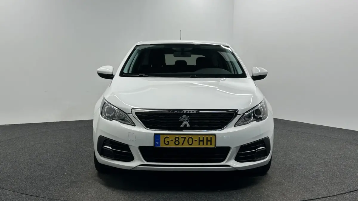 1.2 PureTech Blue Lease CARPLAY NAVI CRUISE ECC.