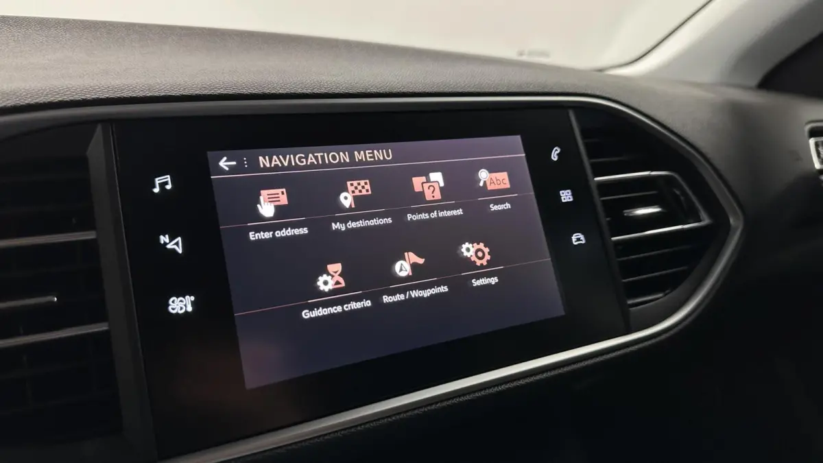 1.2 PureTech Blue Lease CARPLAY NAVI CRUISE ECC.