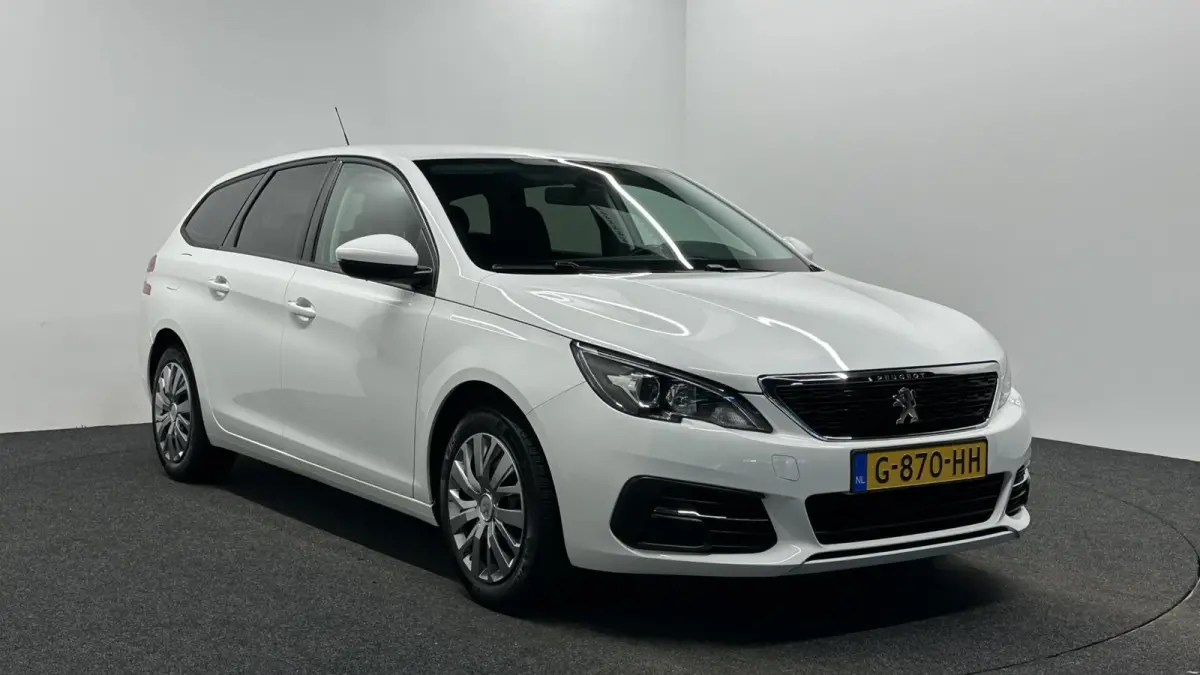 1.2 PureTech Blue Lease CARPLAY NAVI CRUISE ECC.