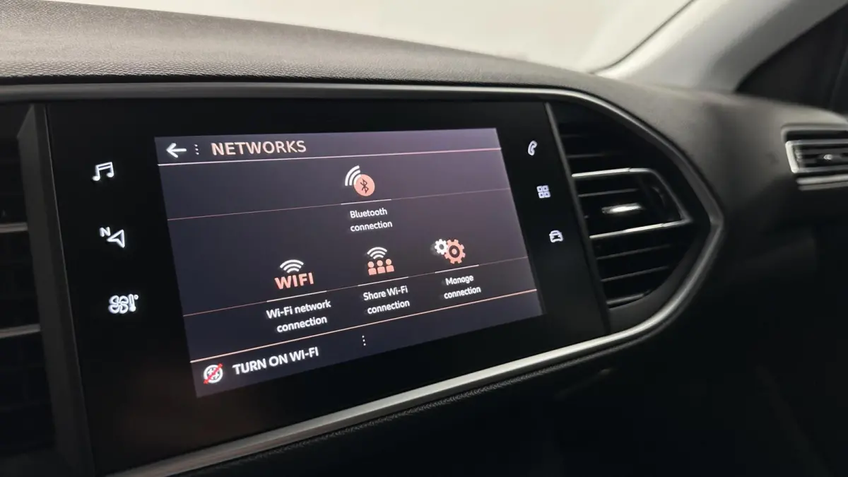1.2 PureTech Blue Lease CARPLAY NAVI CRUISE ECC.
