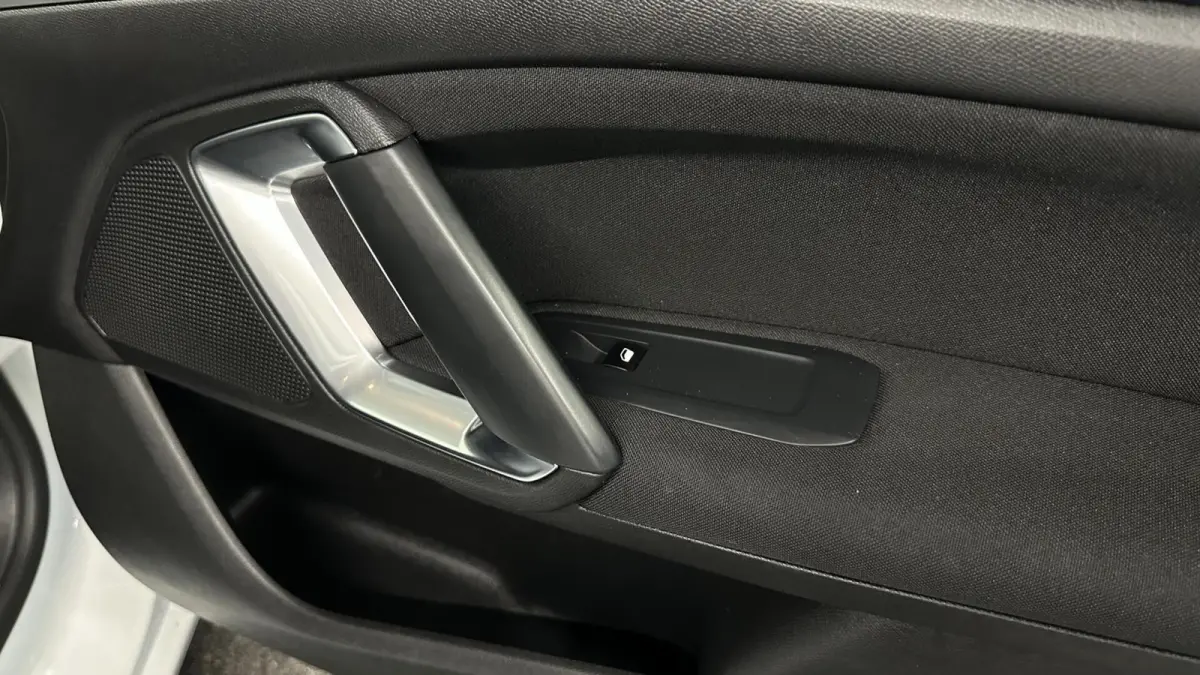1.2 PureTech Blue Lease CARPLAY NAVI CRUISE ECC.