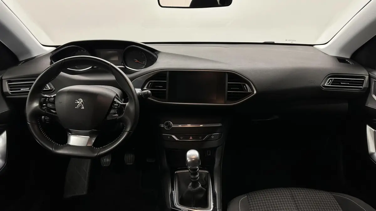 1.2 PureTech Blue Lease CARPLAY NAVI CRUISE ECC.