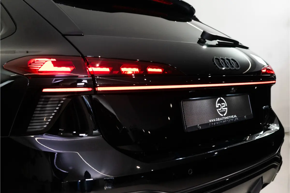 C9 e-hybrid 270KW Quattro S Edition Competition 367PK | Tech Pro | B&O | Lucht | Trekhaak | Werkelijk VOL OPTIE! 5 jaar Fabrieksgarantie