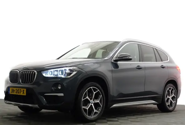 1.6D X-Line High Executive- Xenon Led, Sport leder Interieur, Camera, Dynamic Select, Sfeerverlichting