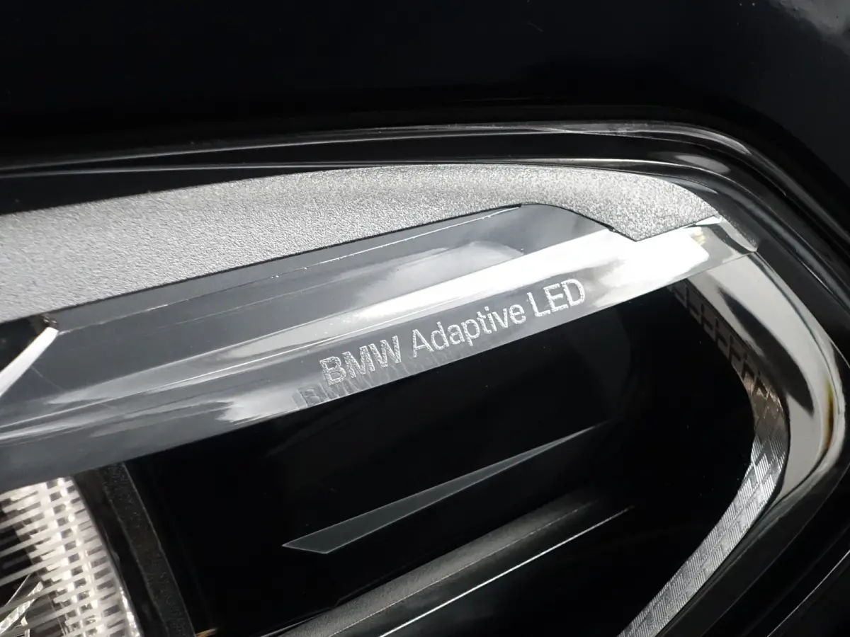 xDrive30e eDrive M Sport Shadowline Aut- Panoramadak, Sfeerverlichting, Carplay, Android Auto, Standkachel