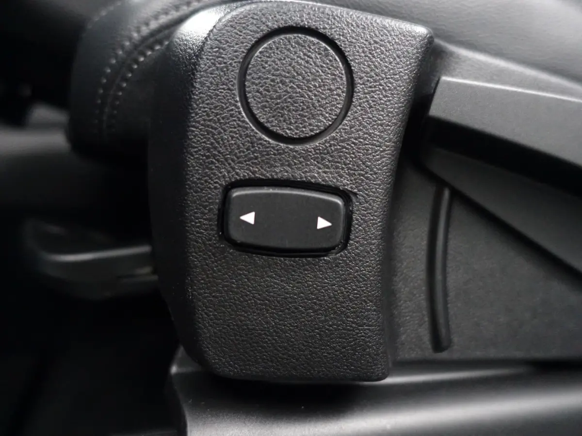 xDrive30e eDrive M Sport Shadowline Aut- Panoramadak, Sfeerverlichting, Carplay, Android Auto, Standkachel
