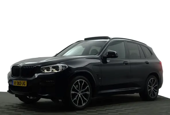 xDrive30e eDrive M Sport Shadowline Aut- Panoramadak, Sfeerverlichting, Carplay, Android Auto, Standkachel