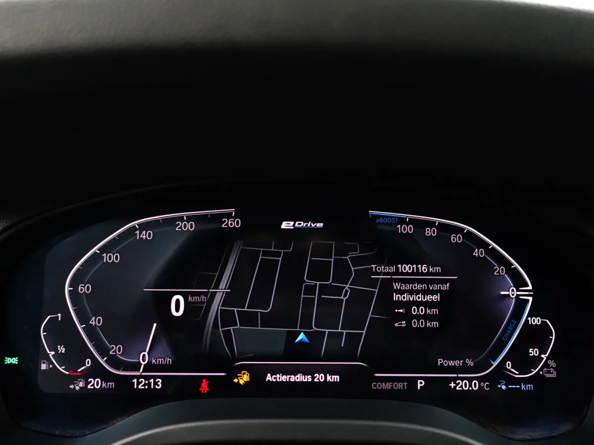 xDrive30e eDrive M Sport Shadowline Aut- Panoramadak, Sfeerverlichting, Carplay, Android Auto, Standkachel