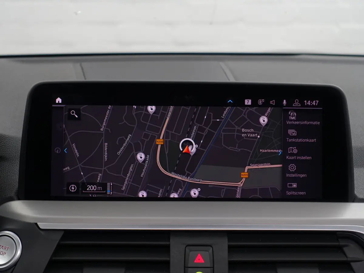 xDrive30e High Executive Aut- Panoramadak, Stuur/Stoelverwarming, Sfeerverlichting, Standkachel, Sport Interieur