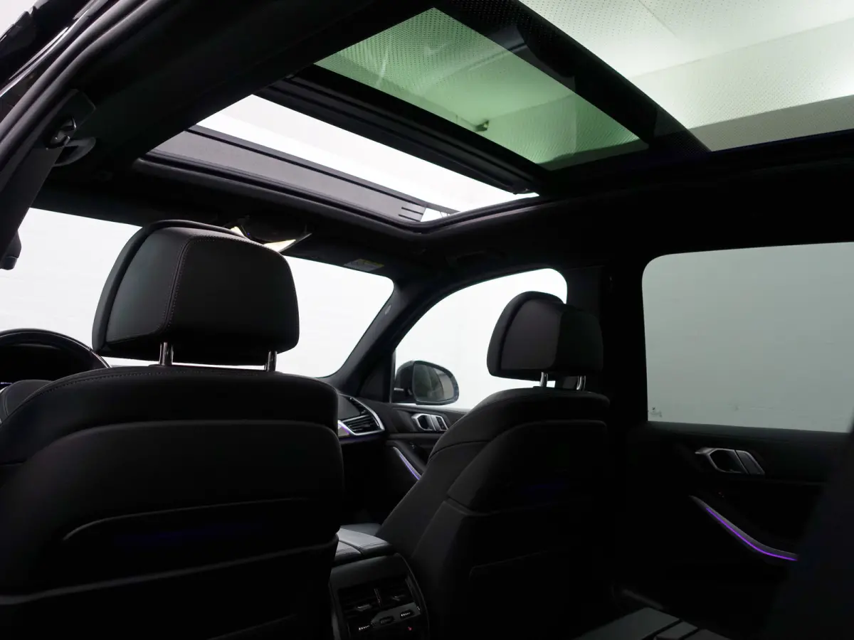 xDrive45e High Executive Sky Lounge, Laser Led, Elek Trekhaak, Crafted Clarity Pook, Full Memory Pakket