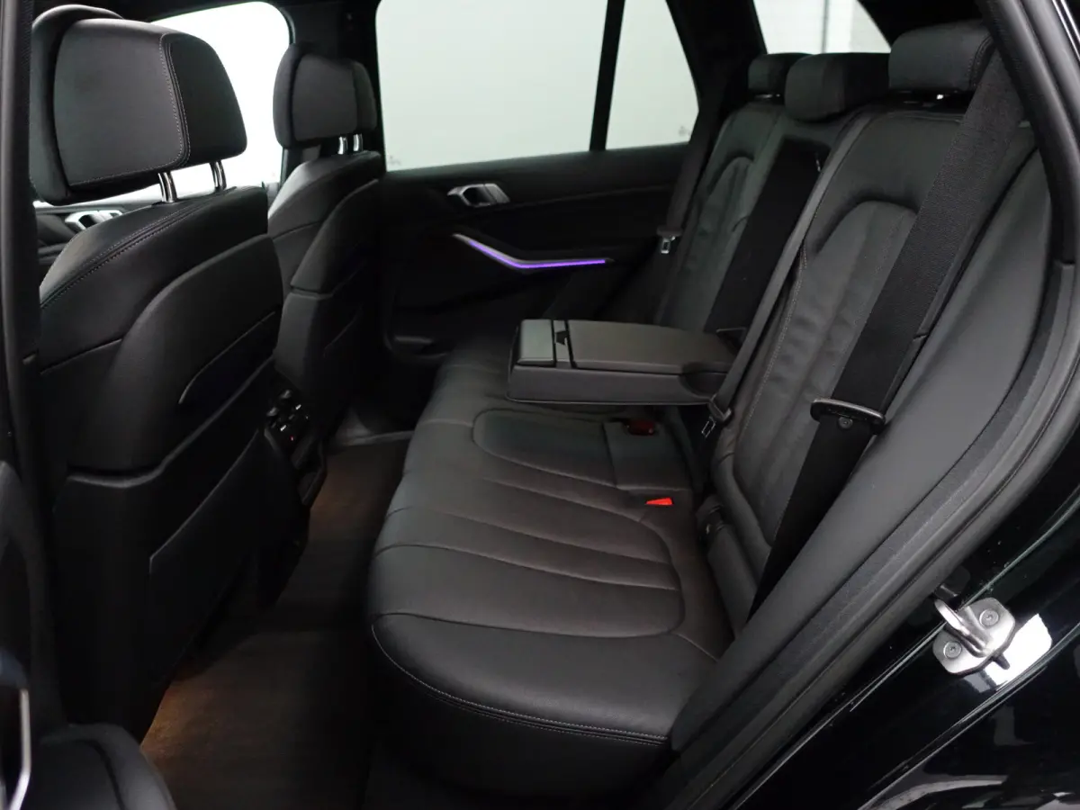 xDrive45e High Executive Sky Lounge, Laser Led, Elek Trekhaak, Crafted Clarity Pook, Full Memory Pakket
