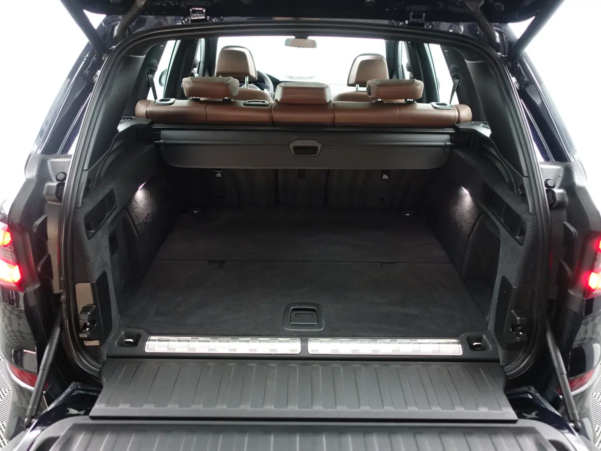 xDrive45e M Sport Shadowline Aut- Panoramadak, Memory Seats, Sfeerverlichting, Virtual Cockpit, Park Pilot, Xenon Led