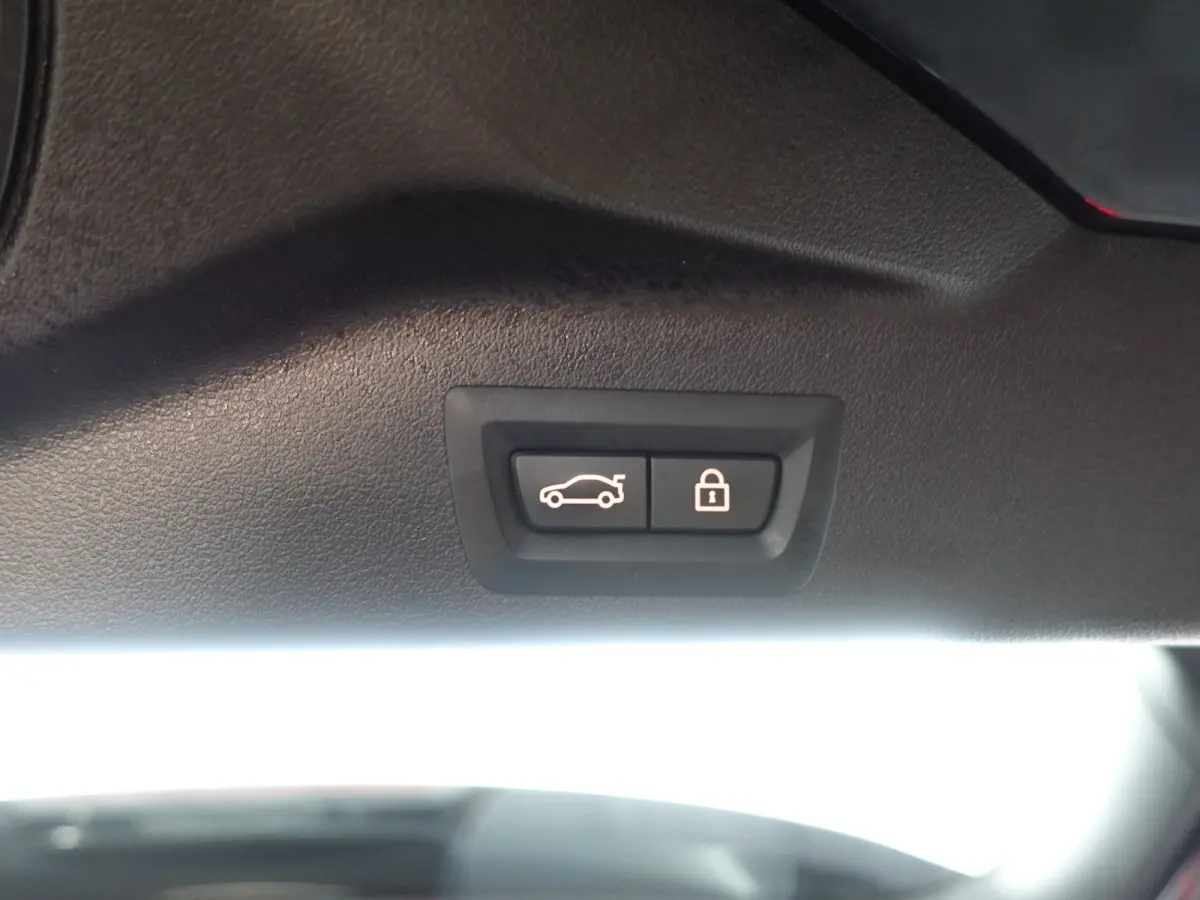 xDrive45e M Sport Shadowline Aut- Panoramadak, Memory Seats, Sfeerverlichting, Virtual Cockpit, Park Pilot, Xenon Led