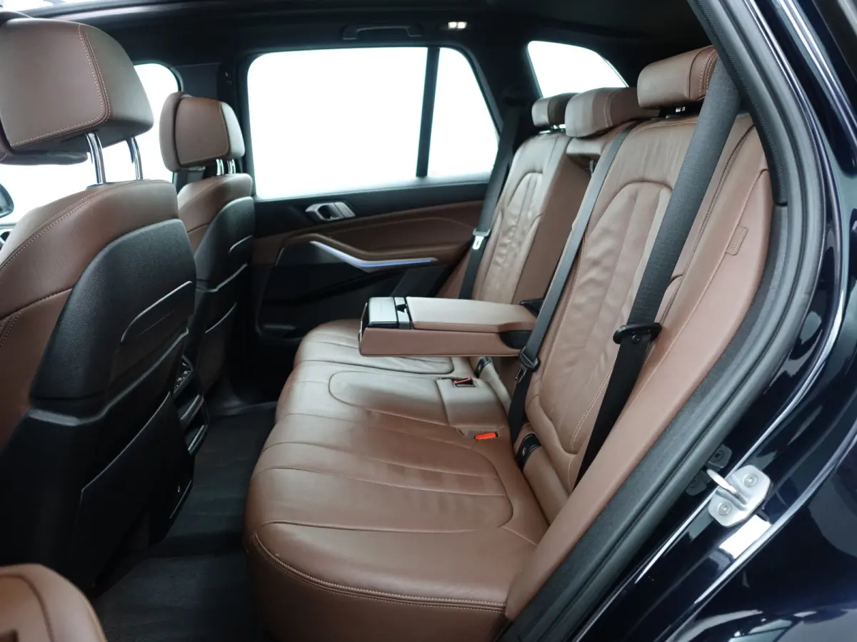 xDrive45e M Sport Shadowline Aut- Panoramadak, Memory Seats, Sfeerverlichting, Virtual Cockpit, Park Pilot, Xenon Led