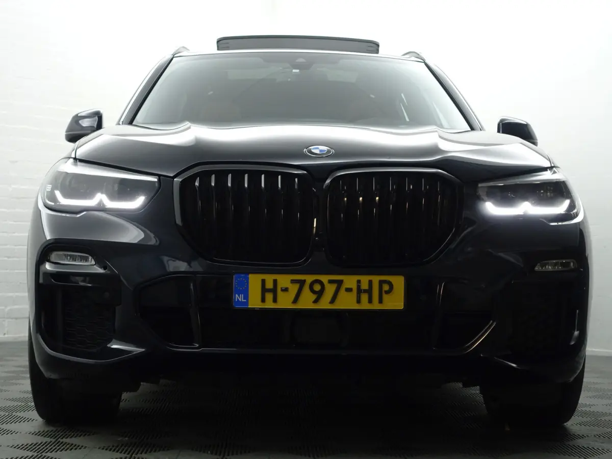 xDrive45e M Sport Shadowline Aut- Panoramadak, Memory Seats, Sfeerverlichting, Virtual Cockpit, Park Pilot, Xenon Led