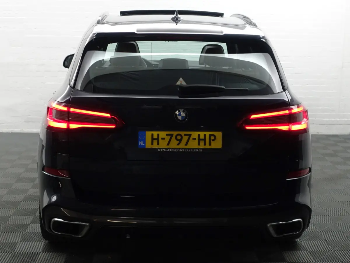 xDrive45e M Sport Shadowline Aut- Panoramadak, Memory Seats, Sfeerverlichting, Virtual Cockpit, Park Pilot, Xenon Led