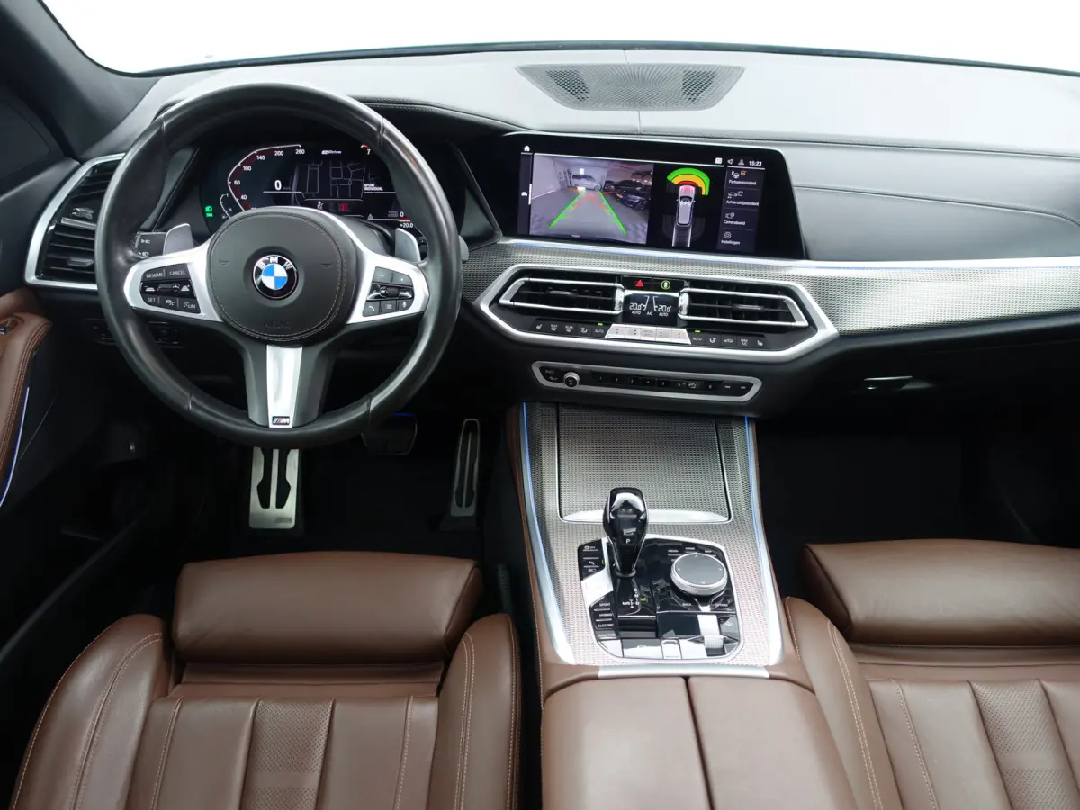 xDrive45e M Sport Shadowline Aut- Panoramadak, Memory Seats, Sfeerverlichting, Virtual Cockpit, Park Pilot, Xenon Led