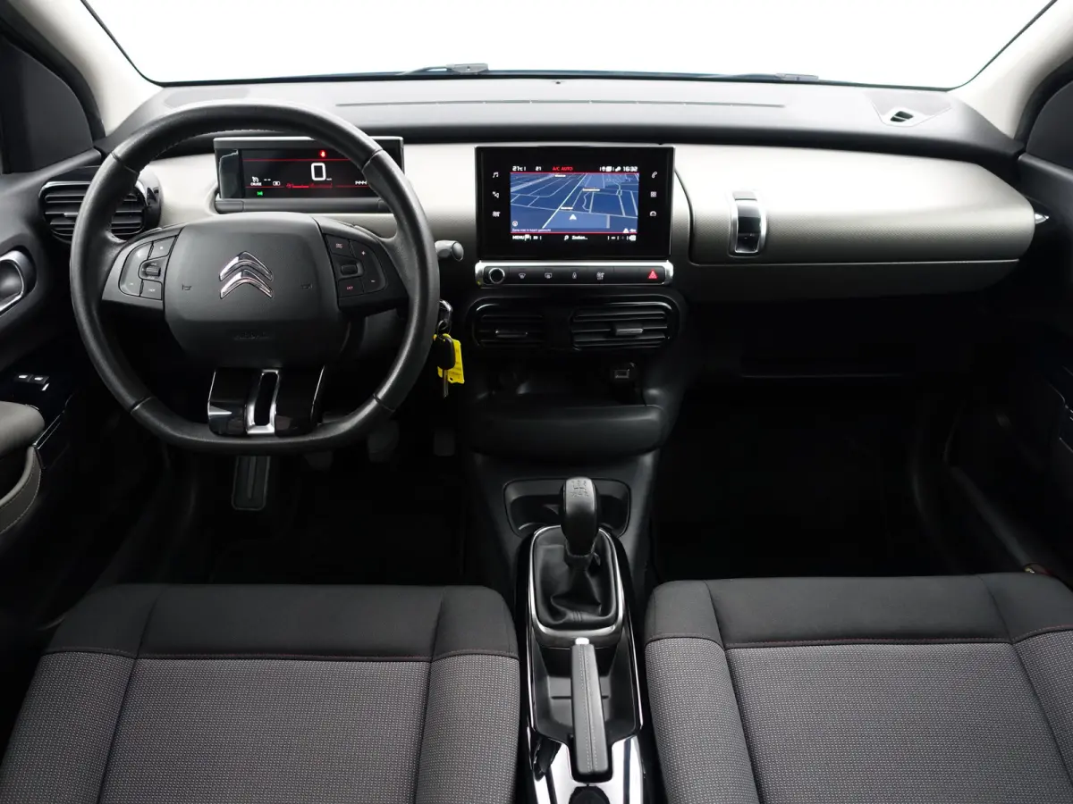 1.2 PureTech Feel Carplay, Android Auto, Camera, Led, Park Assist, Navigatie, Comfort Interieur
