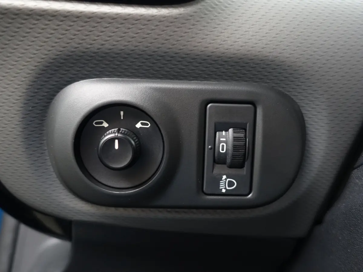 1.2 PureTech Feel Carplay, Android Auto, Camera, Led, Park Assist, Navigatie, Comfort Interieur