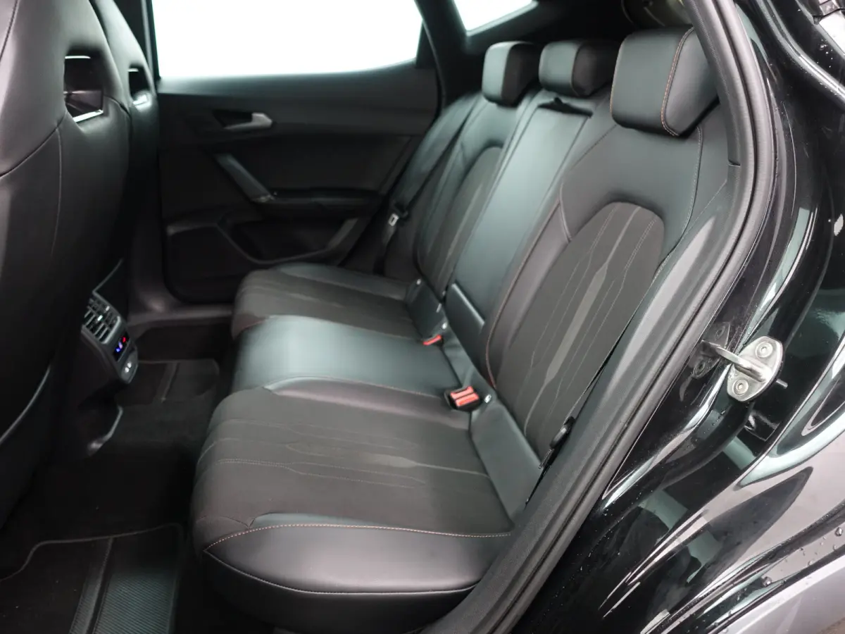 1.4 e-Hybrid VZ Black Edition Aut- Panoramadak, Performance Interieur, Stuur/Stoelverwarming, Memory Seats, Dynamic Select+