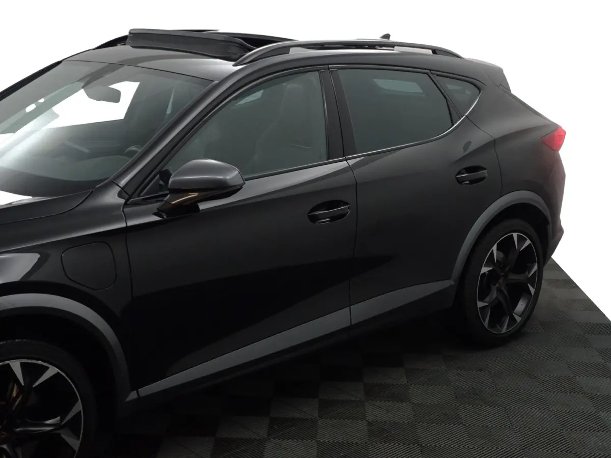 1.4 e-Hybrid VZ Black Edition Aut- Panoramadak, Performance Interieur, Stuur/Stoelverwarming, Memory Seats, Dynamic Select+