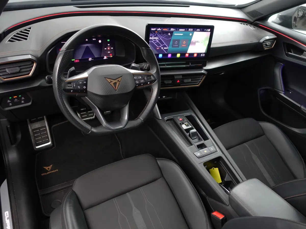 1.4 e-Hybrid VZ Black Edition Aut- Panoramadak, Performance Interieur, Stuur/Stoelverwarming, Memory Seats, Dynamic Select+