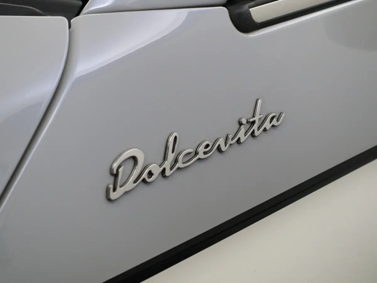 1.0 Hybrid Dolcevita- Panoramadak, Two Tone, Carplay, Android Auto, Design Interieur