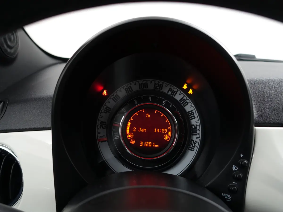 1.0 Hybrid Dolcevita- Panoramadak, Two Tone, Carplay, Android Auto, Design Interieur